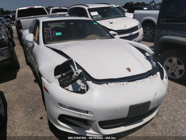 2016 Porsche Panamera, VIN: WP0AA2A72GL007159