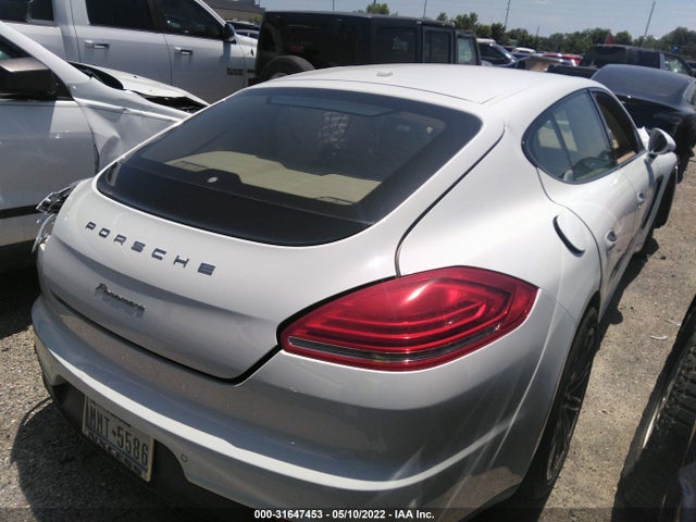 2016 Porsche Panamera, VIN: WP0AA2A72GL007159
