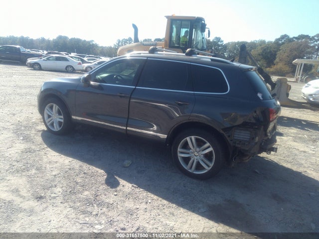 2014 Volkswagen Touareg, VIN: WVGEF9BP2ED015386