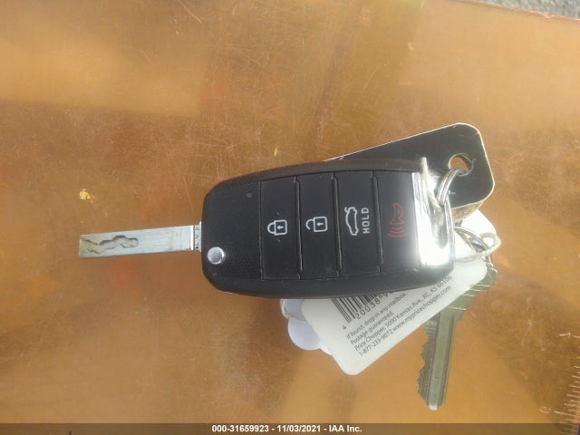 KIA Optima Lx 2018 KNAGT4L30J5214345 Image 3