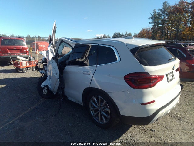 BMW X3 2018 5UXTR9C57JLD65632 Image 4