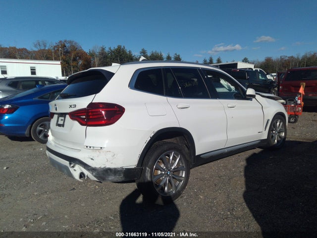 BMW X3 2018 5UXTR9C57JLD65632 Image 5