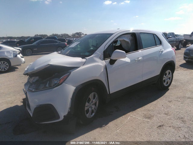 Chevrolet TRAX LS 2017 KL7CJKSB5HB116893 Image 2