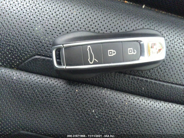 2019 Porsche Panamera, VIN: WP0AA2A77KL101238