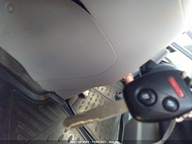 2013 HONDA ODYSSEY LX VIN: 5FNRL5H22DB077638