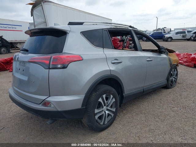 Toyota RAV4 LE 2018 2T3ZFREV2JW426607 Image 4