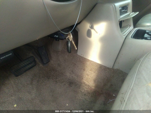 2001 GMC YUKON XL 3GKFK16T21G148664 Photo 10