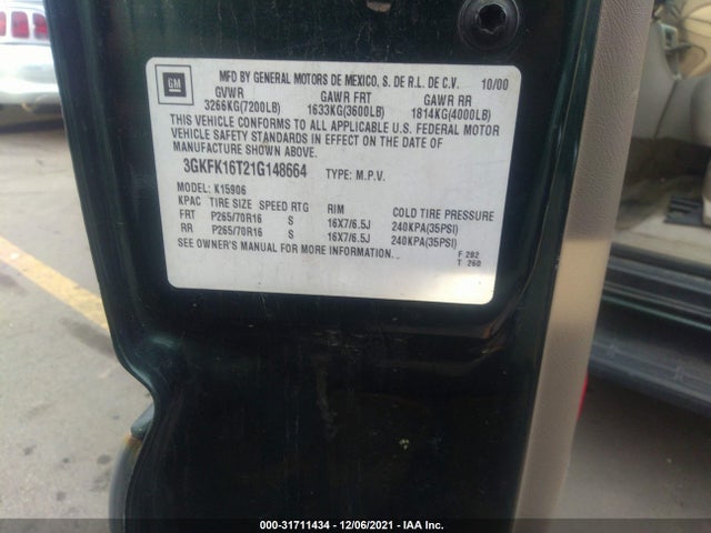 2001 GMC YUKON XL 3GKFK16T21G148664 Photo 8