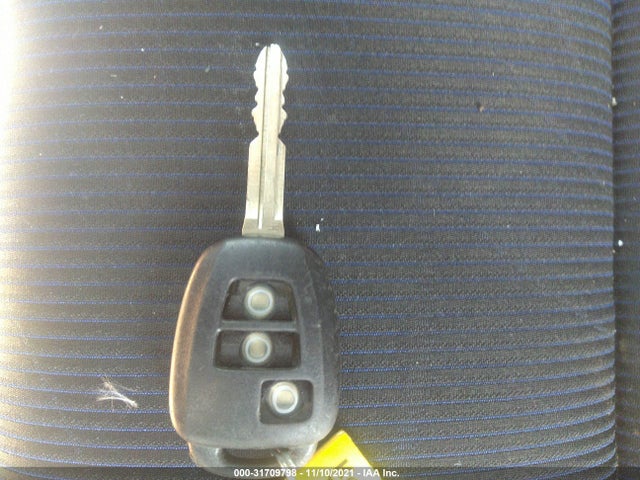 2016 Toyota Prius, VIN: JTDKDTB35G1122024