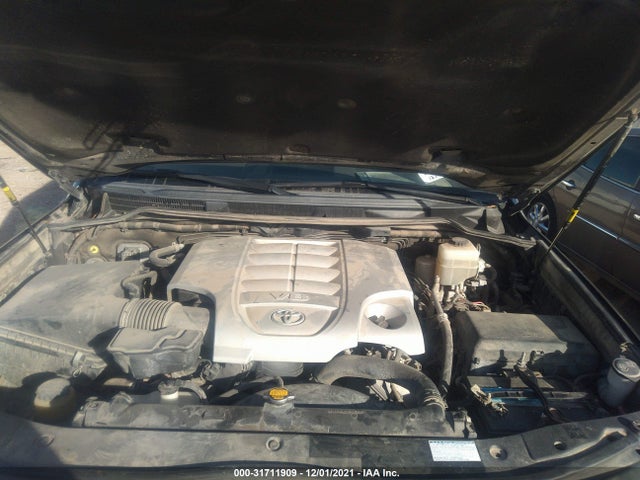 2015 Toyota Land Cruiser, VIN: JTMHY7AJ2F4033885