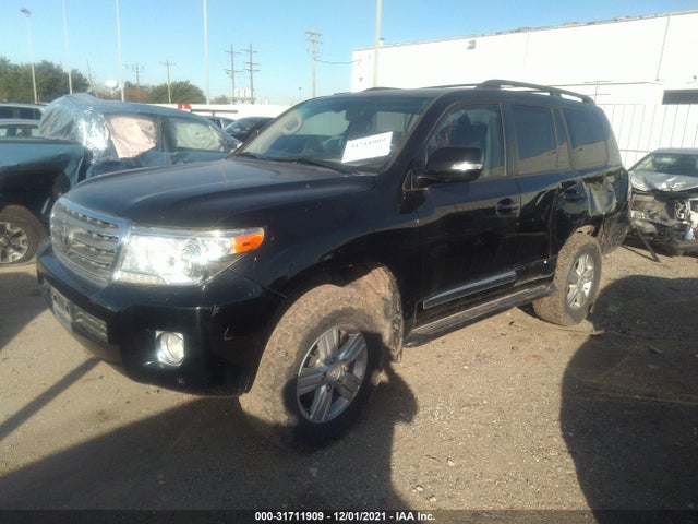2015 Toyota Land Cruiser, VIN: JTMHY7AJ2F4033885