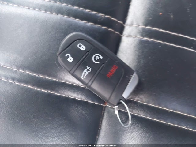 31716603 :رقم المزاد ، 2C3CCABG5GH311034 vin ، 2016 Chrysler 300 300s مزاد بيع