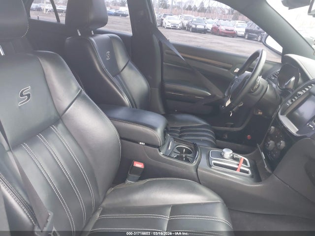 31716603 :رقم المزاد ، 2C3CCABG5GH311034 vin ، 2016 Chrysler 300 300s مزاد بيع