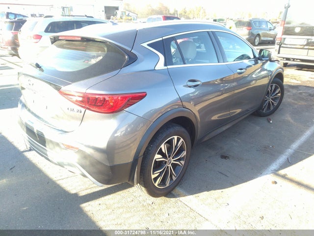 2018 Infiniti QX30, VIN: SJKCH5CR0JA055716