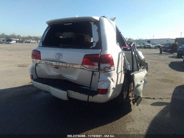 2016 Toyota Land Cruiser, VIN: JTMCY7AJ1G4038359