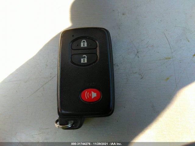 2015 Toyota Prius, VIN: JTDZN3EU7FJ035997