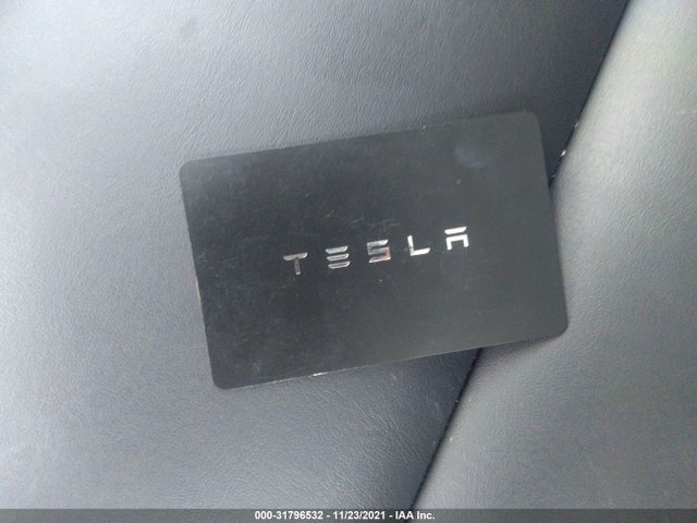 Tesla Model Y Long Range 2021 5YJYGDEE2MF115460 Image 3