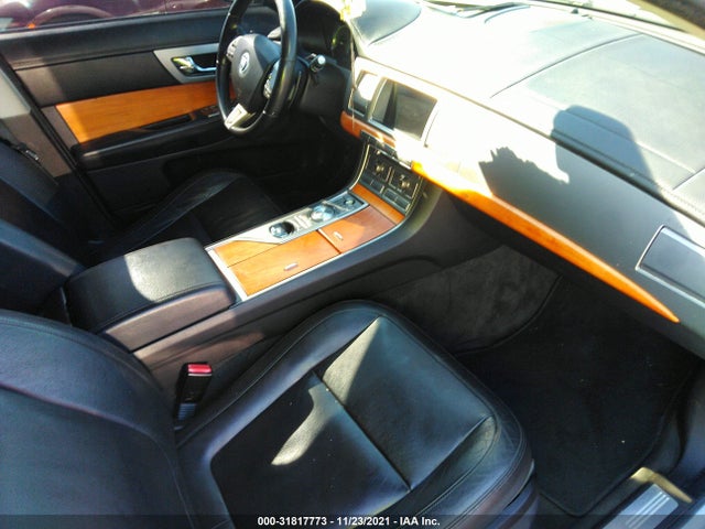 SAJWA0FA0AHR56400 Jaguar XF LUXURY