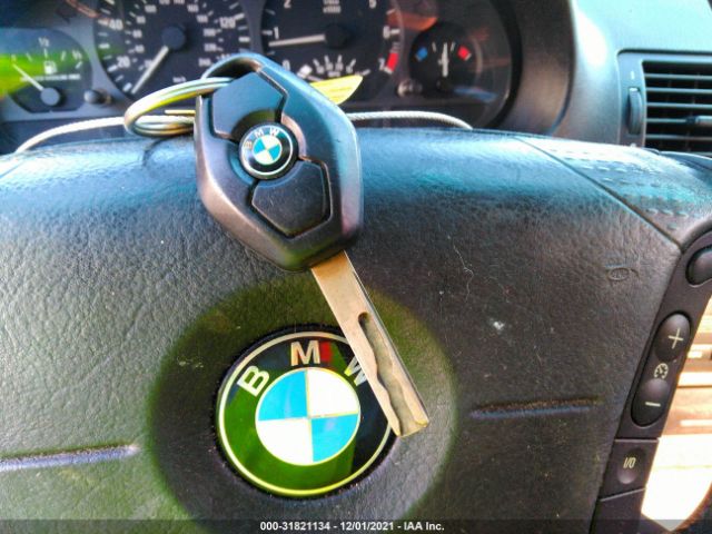 WBAET37482NG74085 BMW 3 Series 325i