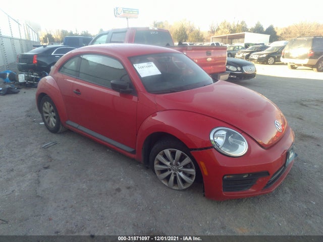 2018 Volkswagen Beetle, VIN: 3VWFD7ATXJM710258