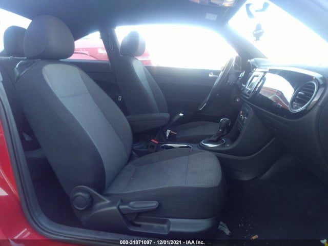 2018 Volkswagen Beetle, VIN: 3VWFD7ATXJM710258