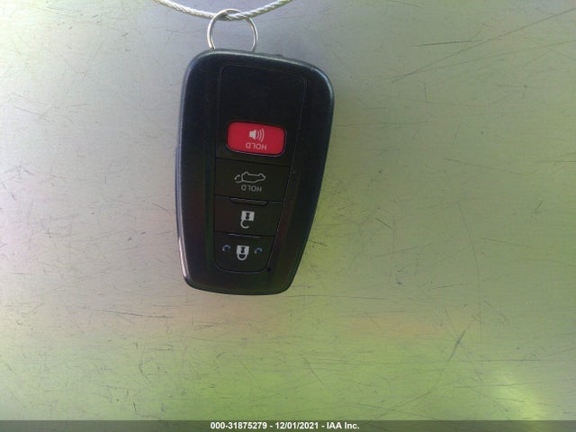 2T3C1RFV1MW116813 Toyota Rav4 Xle Premium