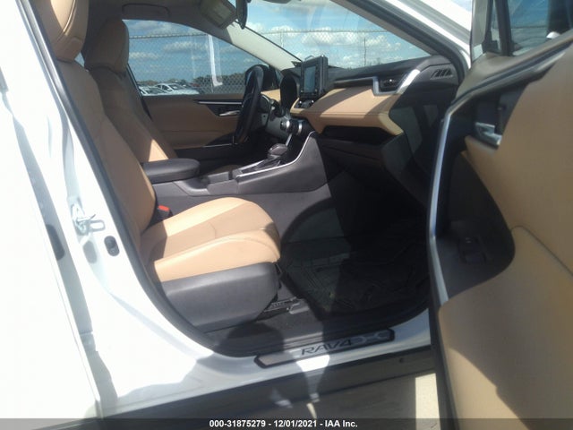 2T3C1RFV1MW116813 Toyota Rav4 Xle Premium
