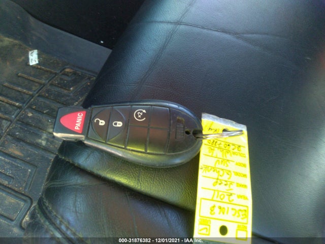 Jeep Grand Cherokee 2011 1J4RR5GT2BC607880 Image 3