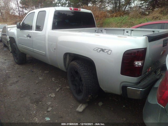 2011 CHEVROLET SILVERADO 1500 VIN: 1GCRKSE30BZ300555