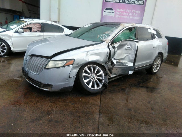 Lincoln Mkt W/ecoboost 2011 2LMHJ5AT4BBJ52385 Image 2