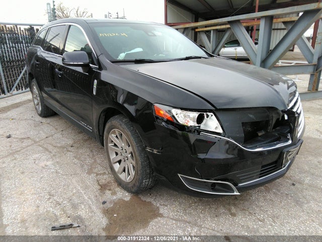 2017 Lincoln MKT, VIN: 2LMHJ5NK7HBL01558