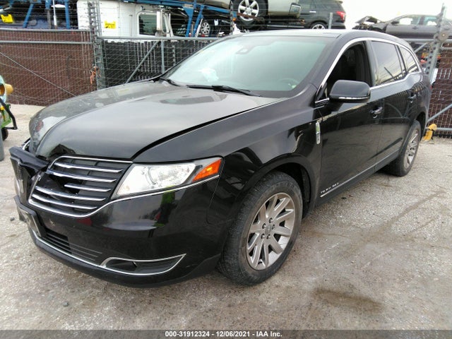2017 Lincoln MKT, VIN: 2LMHJ5NK7HBL01558