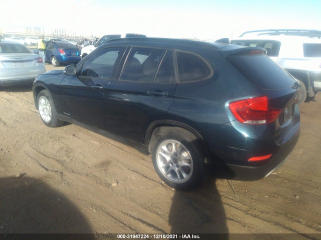 2015 BMW X1, VIN: WBAVM1C56FV315501