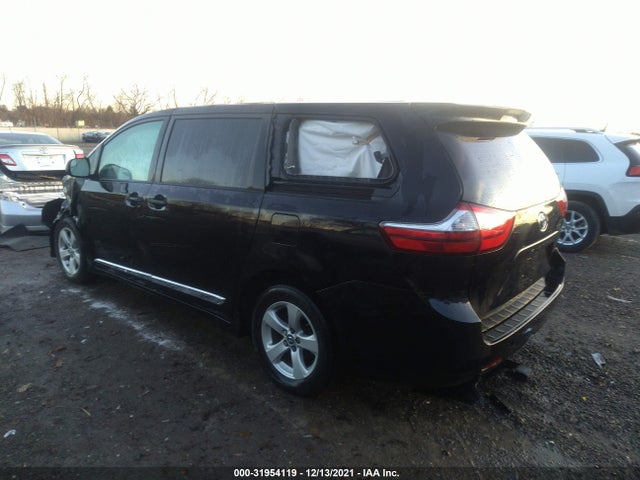 2018 Toyota Sienna, VIN: 5TDZZ3DC8JS942413