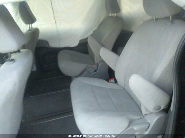 2018 Toyota Sienna, VIN: 5TDZZ3DC8JS942413