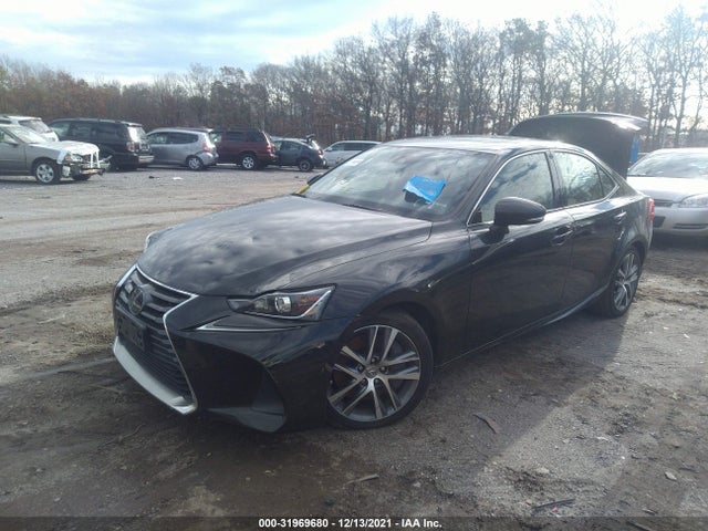 2018 Lexus IS, VIN: JTHC81D29J5026171