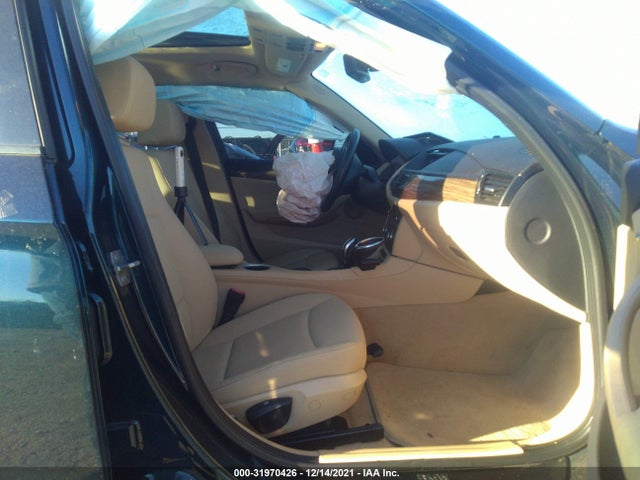 2014 BMW X1, VIN: WBAVM1C5XEVW49724