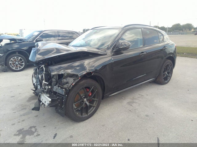 ZASPAKBN4M7D18305 Alfa Romeo STELVIO TI