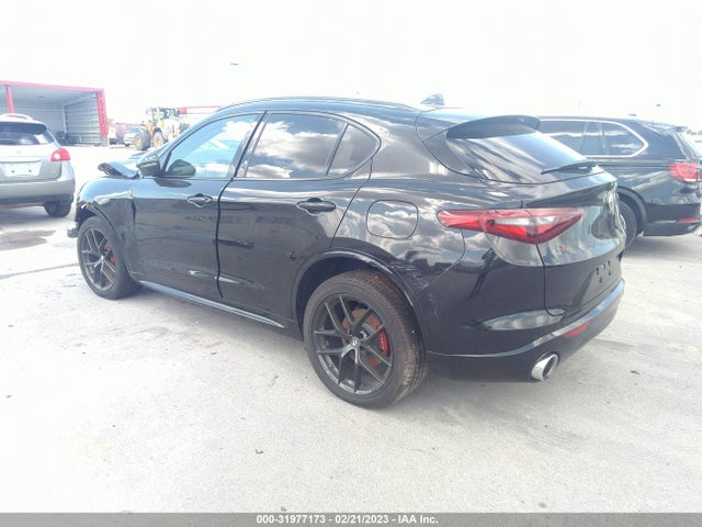 ZASPAKBN4M7D18305 Alfa Romeo STELVIO TI