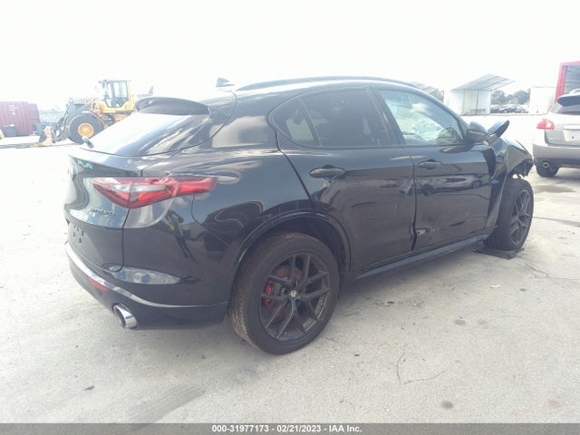 ZASPAKBN4M7D18305 Alfa Romeo STELVIO TI