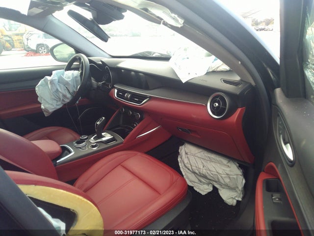 ZASPAKBN4M7D18305 Alfa Romeo STELVIO TI