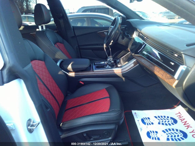 WA1EVAF13LD014334 Audi Q8 Premium Plus