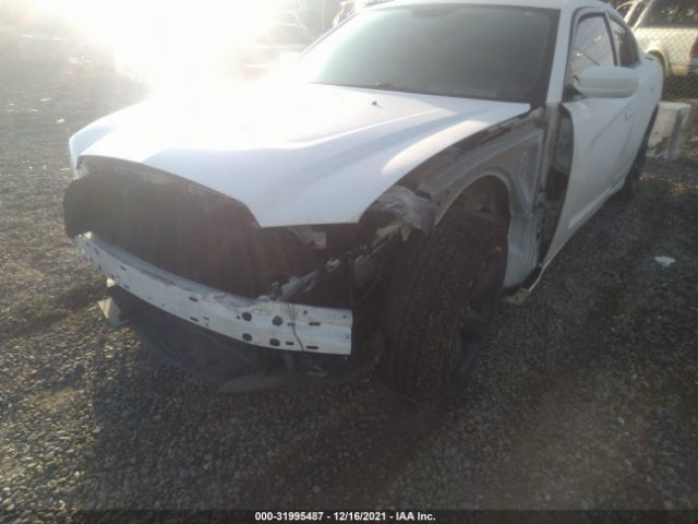 2C3CDXHG9EH309307 Dodge Charger Sxt