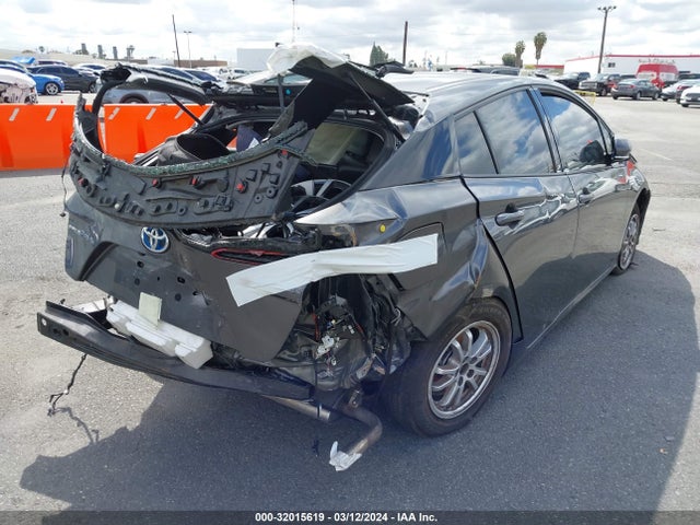 Toyota Prius Prime Premium 2017 JTDKARFP8H3057779 Image 4