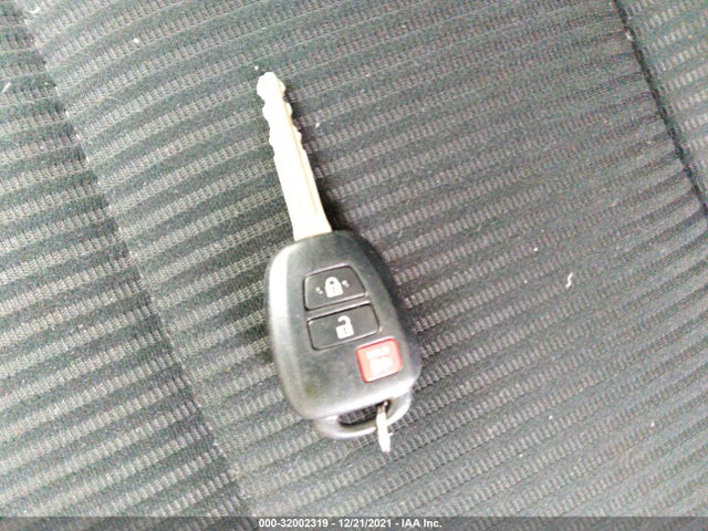 2016 Toyota RAV4, VIN: 2T3BFREV6GW519964