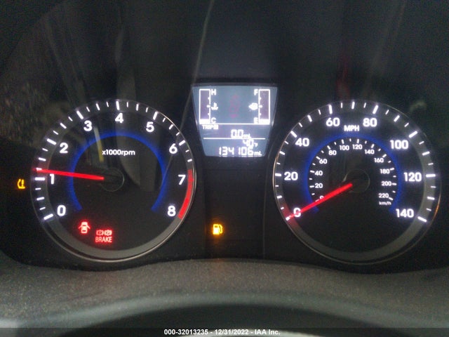 2015 HYUNDAI ACCENT VIN: KMHCU5AE9FU201272