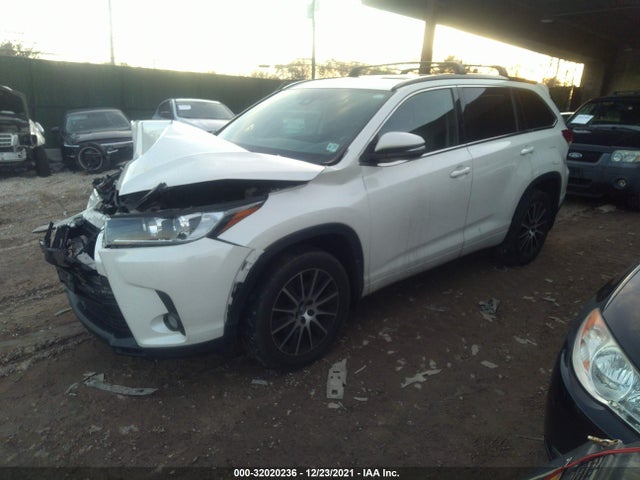 2018 TOYOTA HIGHLANDER VIN: 5TDJZRFH9JS552378