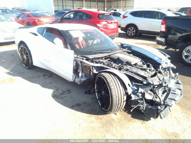 2017 Chevrolet Corvette, VIN: 1G1YD2D70H5118776