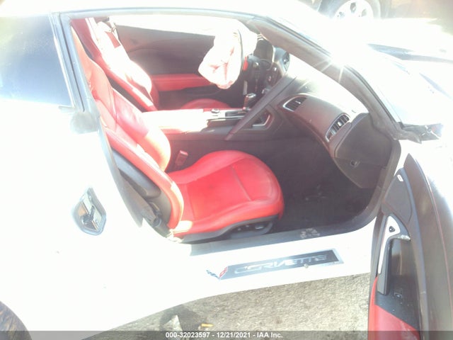 2017 Chevrolet Corvette, VIN: 1G1YD2D70H5118776
