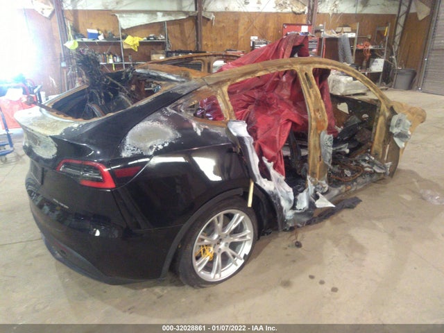 2021 TESLA MODEL Y 5YJYGDEE2MF089331 Photo 3